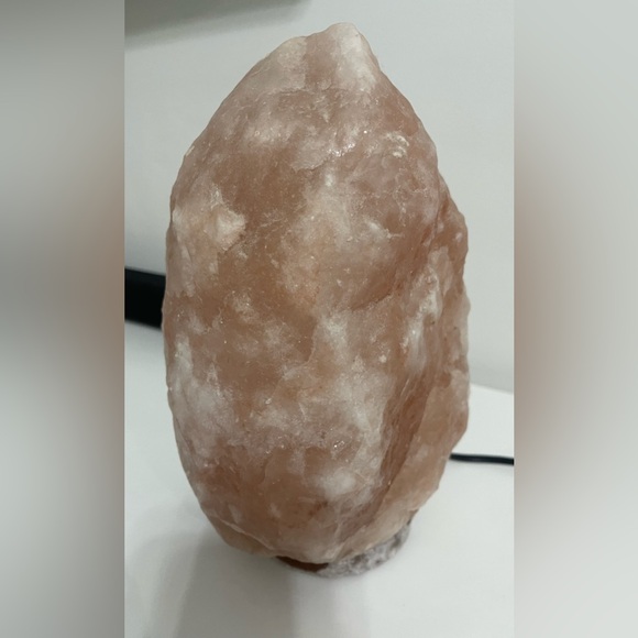 Himalayan Crystal Salt Lamp - Picture 6 of 9